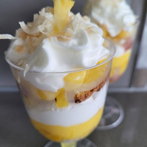 Pinapple parfait with alcohol