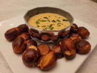 homemade soft pretzels bites with beer cheese dipping sauce