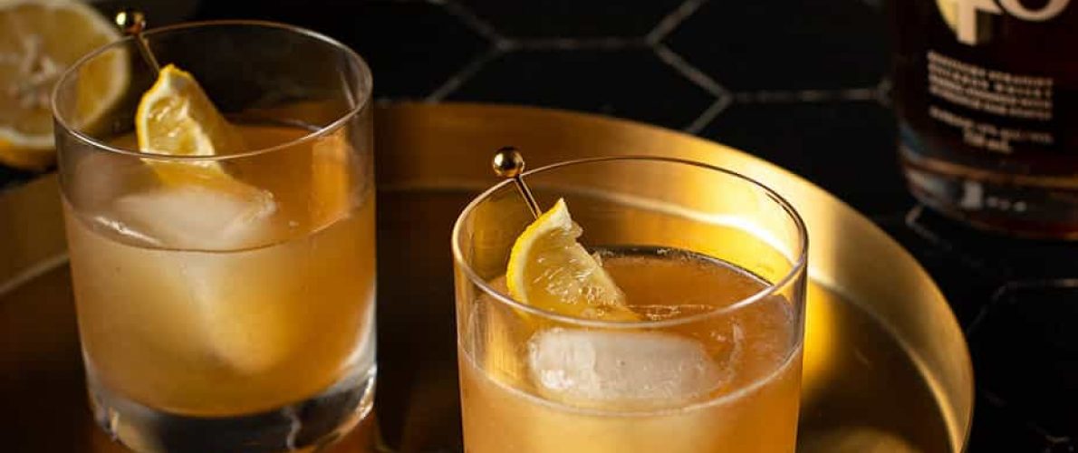 Gold rush cocktail